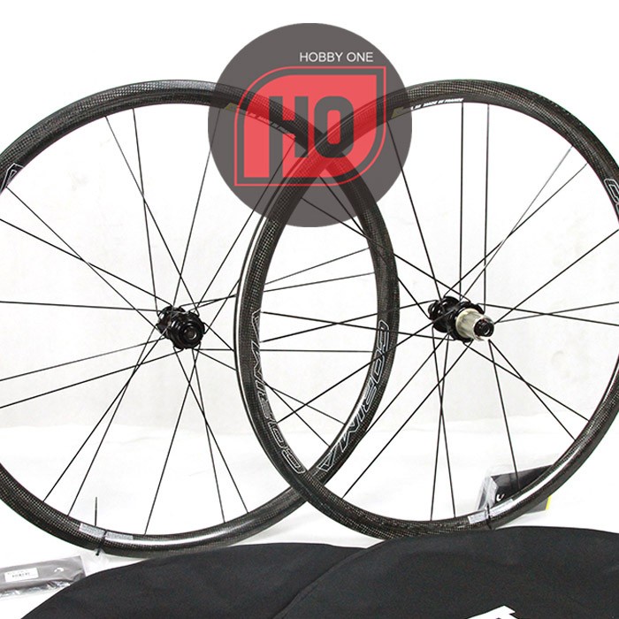 Corima WS BLACK DX 32mm CARBON CLINCHER DISC BRAKE Centerlock Wheelset