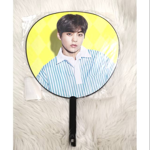 Exo cbx magical circus tour uchiwa / handfan - xiumin