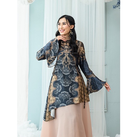 Hailey Tunic in Royal Gold - Wearing Klamby