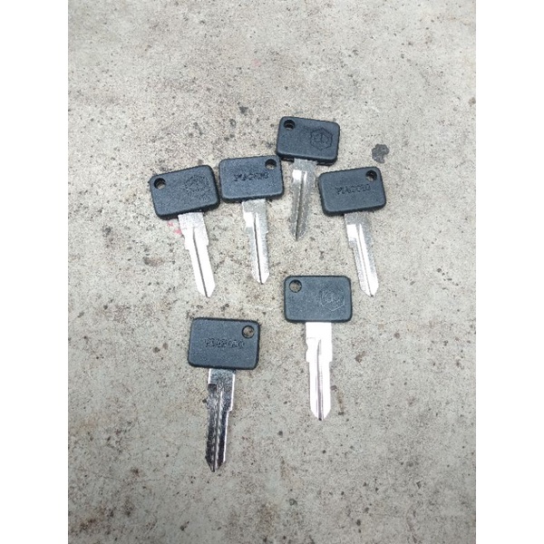 Anak kunci blank Vespa Excel exclusive Strada Spartan