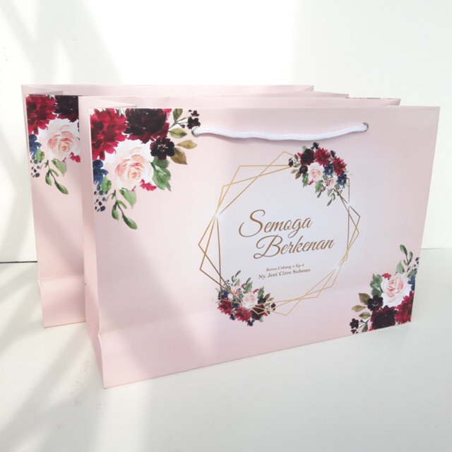 

Paperbag Custom / Paperbag Syukuran / Paperbag Semoga Berkenan