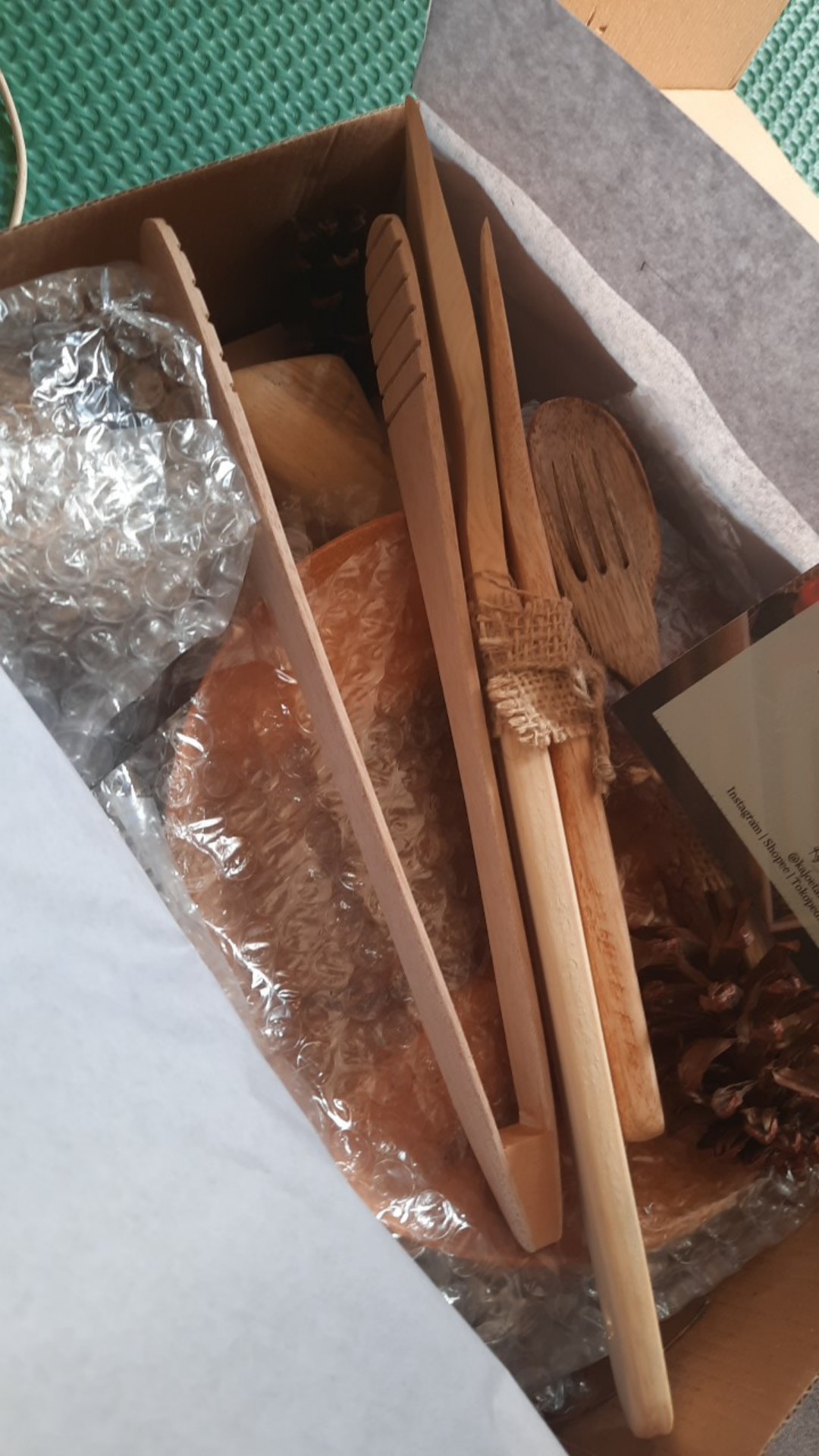 Welirang Hampers - Telenan Kayu, Spatula/sutil Kayu, Cobek Kayu, Ulekan Kayu