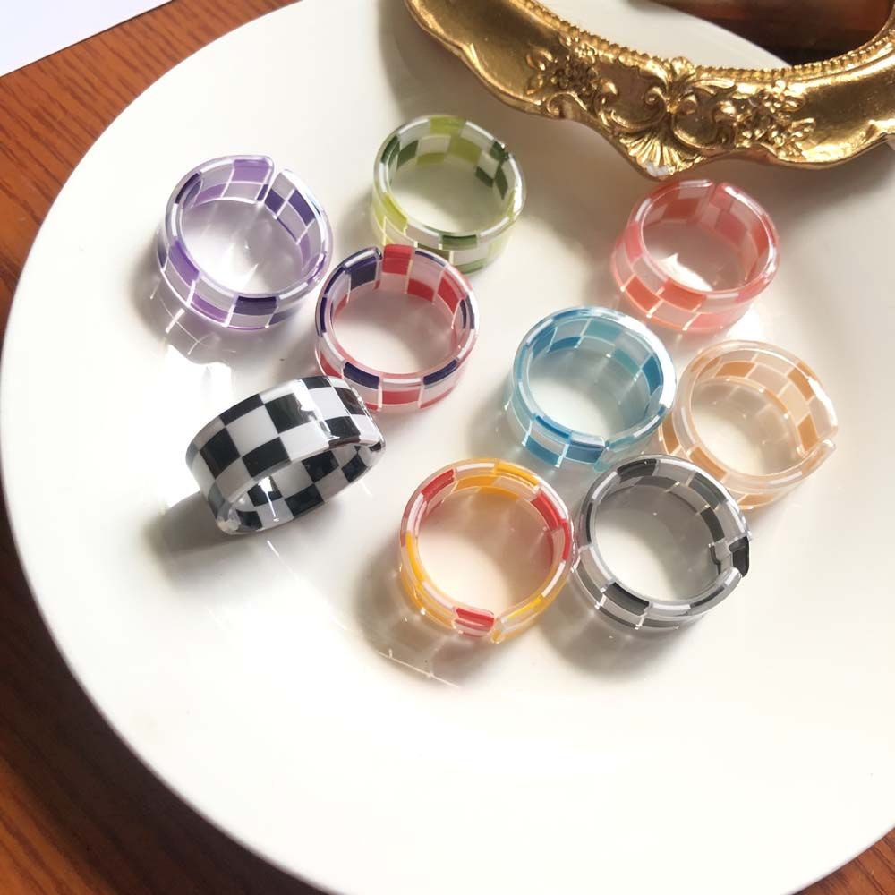 Cincin Model Terbuka Bahan Resin Akrilik Motif Kotak-Kotak Warna Permen Gaya Korea Untuk Pria Dan Wanita