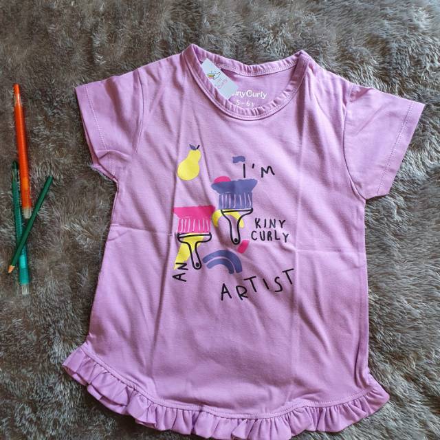 Kaos cewek kiny curly