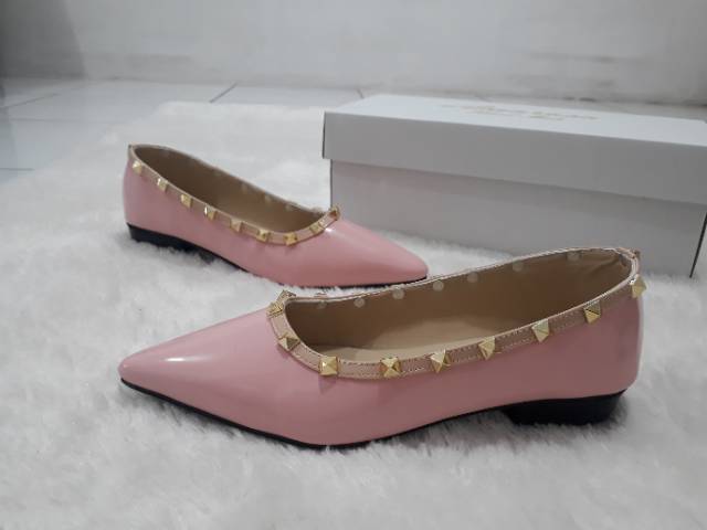 V. Classic Rockstud Piramid 3cm - Sepatu Wanita - VC.01