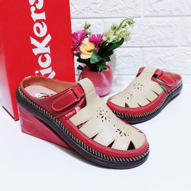 Sandal slop kickers wanita kode kc-KC 06 merah cream