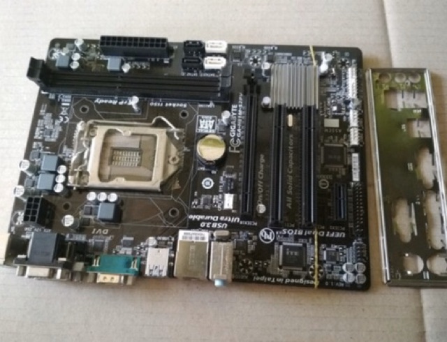 Paket Mainboard Core i5 Gen4 Haswell Ram 4Gb Socket 1150