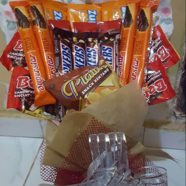 

Buket snack kado wisuda ulang tahun bisa request isi buket murah ulang tahun pacar makanan ringan