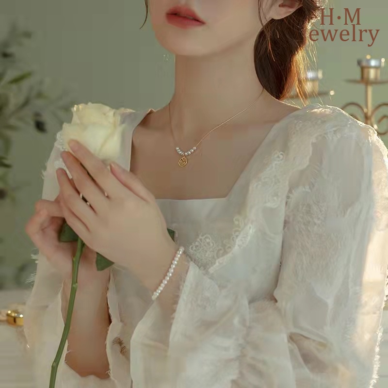 Fu Kalung Rantai Dengan Liontin Karakter Xi Untuk Wanita