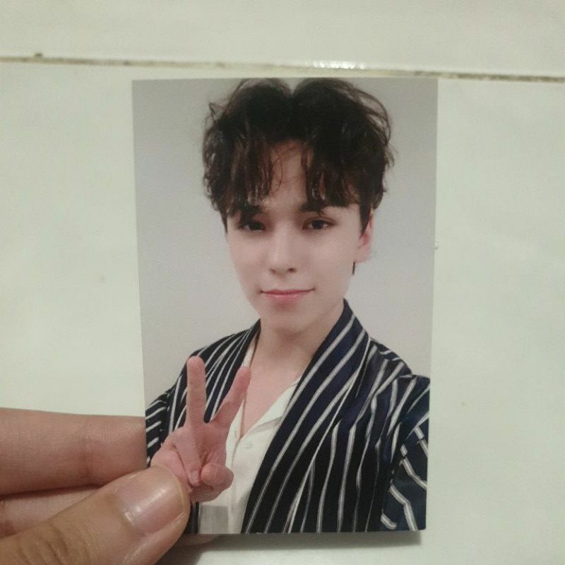 [BOOKED] gongbang seventeen fear vernon broadcast photocard