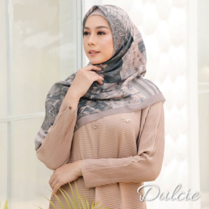 HIJAB SEGI EMPAT VOAL MOTIF LASERCUT PREMIUM TERBARU BEST SELLER || Dulchi abu