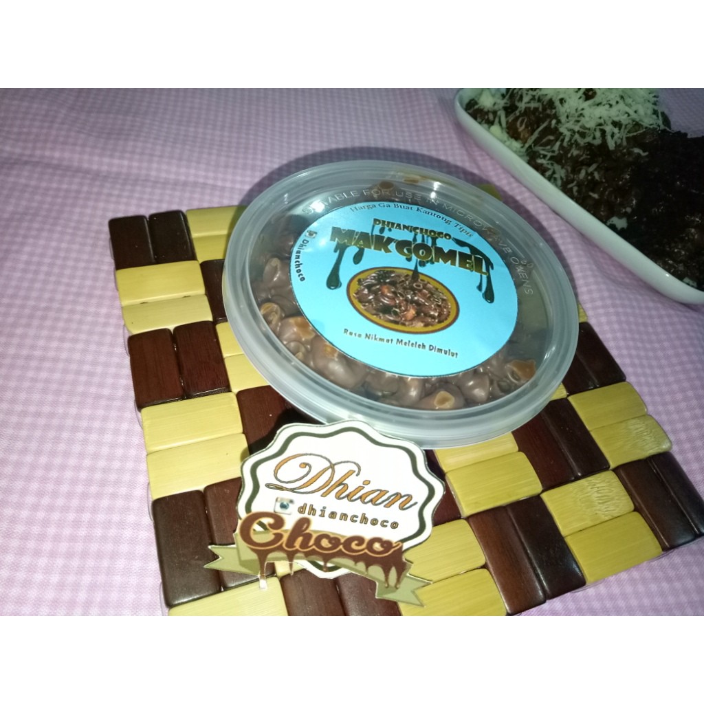 

Makcomel M Cokelat