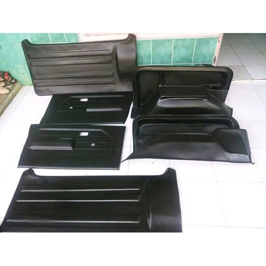 Doortrim Tengah Suzuki Katana