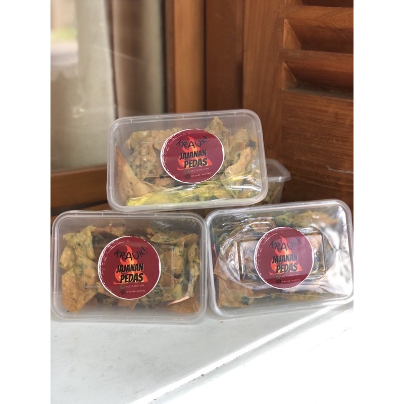 

Keripik Pangsit Pedas Jeruk