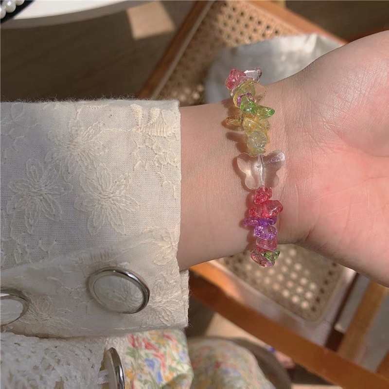 Gelang Manikmanik Batu Alami Warna Pelangi Bandul Kupukupubunga Kecil Elastis Untuk Wanita