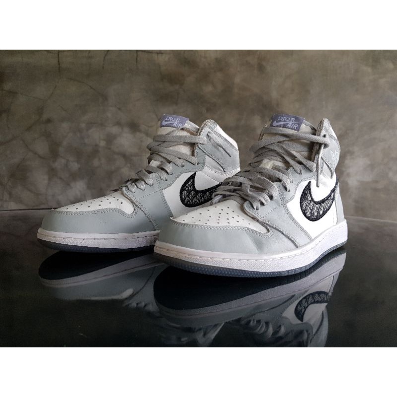 Sepatu second Nike air jordan 1 high dior size 42