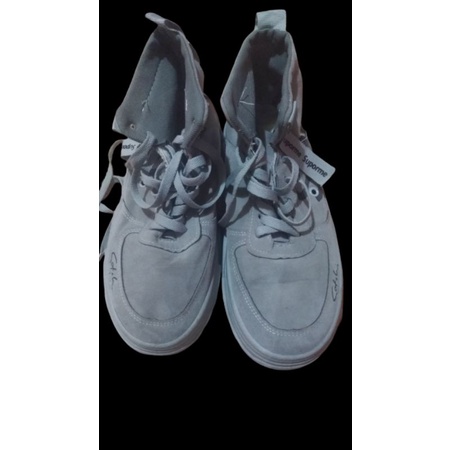 Sepatu Dewasa Second Branded Supreme