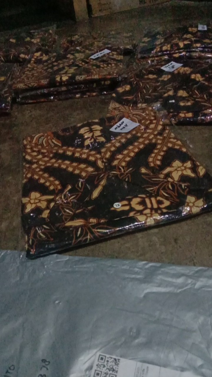 Batik Couple Keluarga Sania Ruffle Ori Ndoro Jowi Dnt Motif Manuk Tarung Kuning