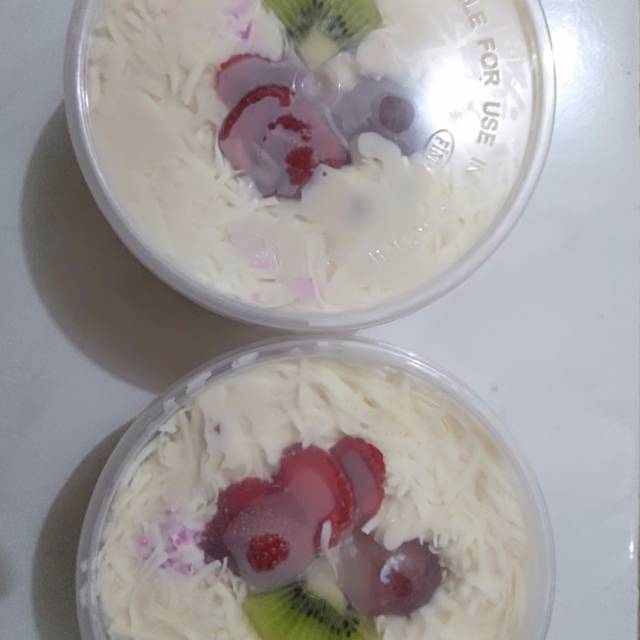 

KHARA SALAD BUAH