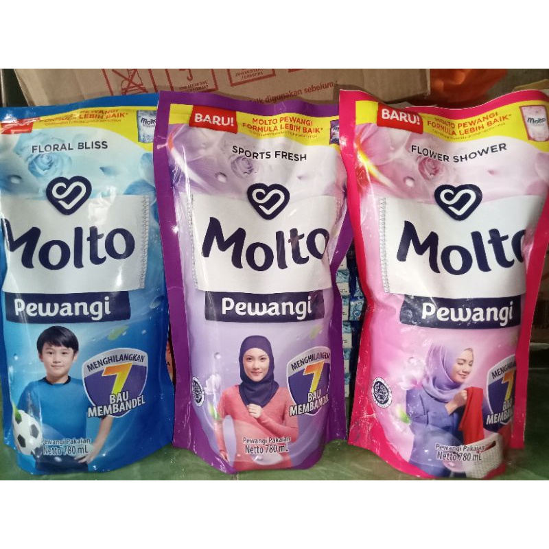 Molto pewangi 780ml