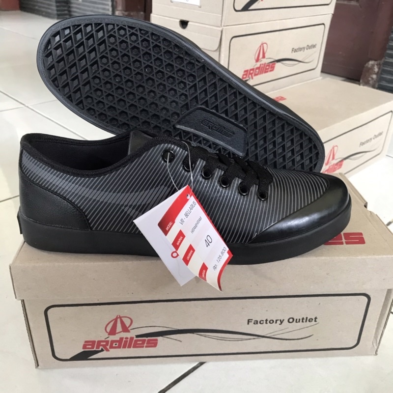 SEPATU ARDILES HITAM SEKOLAH / SEPATU SEKOLAH / SEPATU HITAM