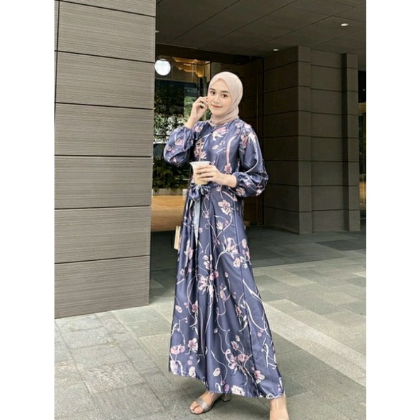 Fleur Satin Navy / Fleur Navy Vanilla Hijab / Vanillahijabofficial Fleur Satin Dress / Fleur Satin D