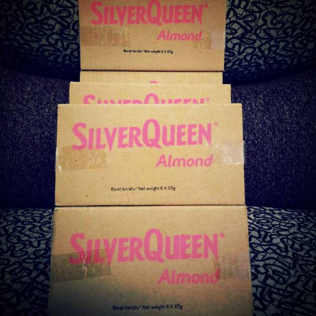 

SilverQueen box