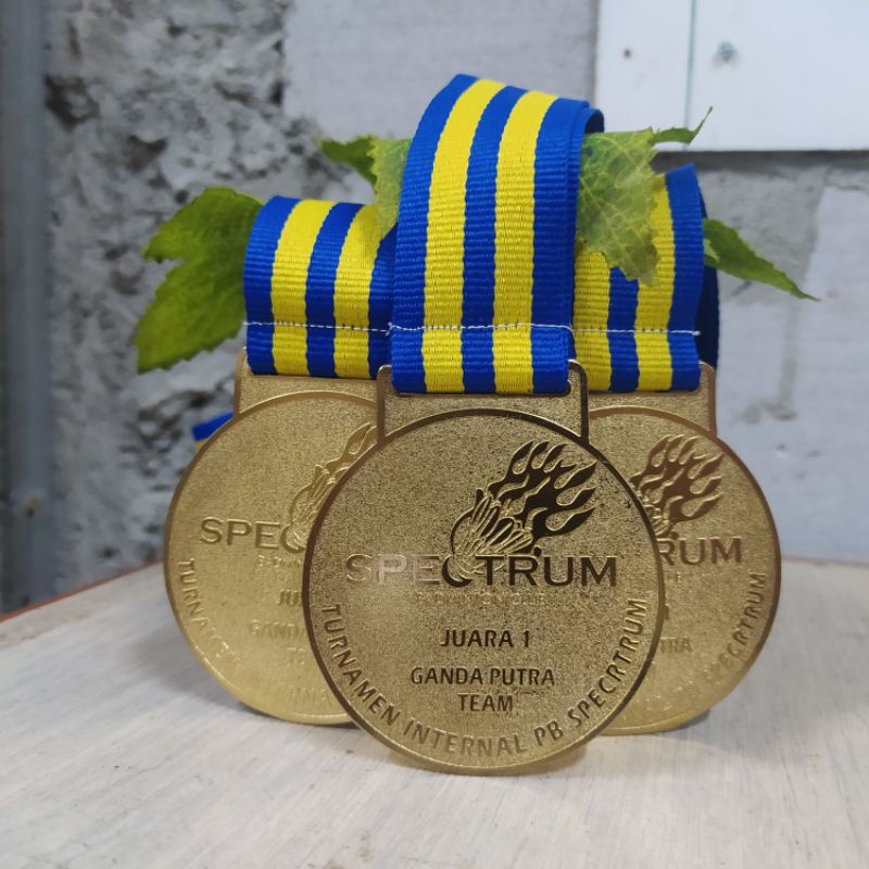 Medali costume / Medali emas perak perunggu/ Medali pesesanan