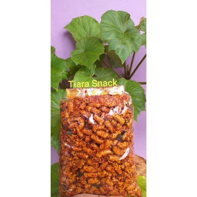 

Makaroni bantat ekstra pedas daun jeruk isi 500gram/cemilan instan kekinian