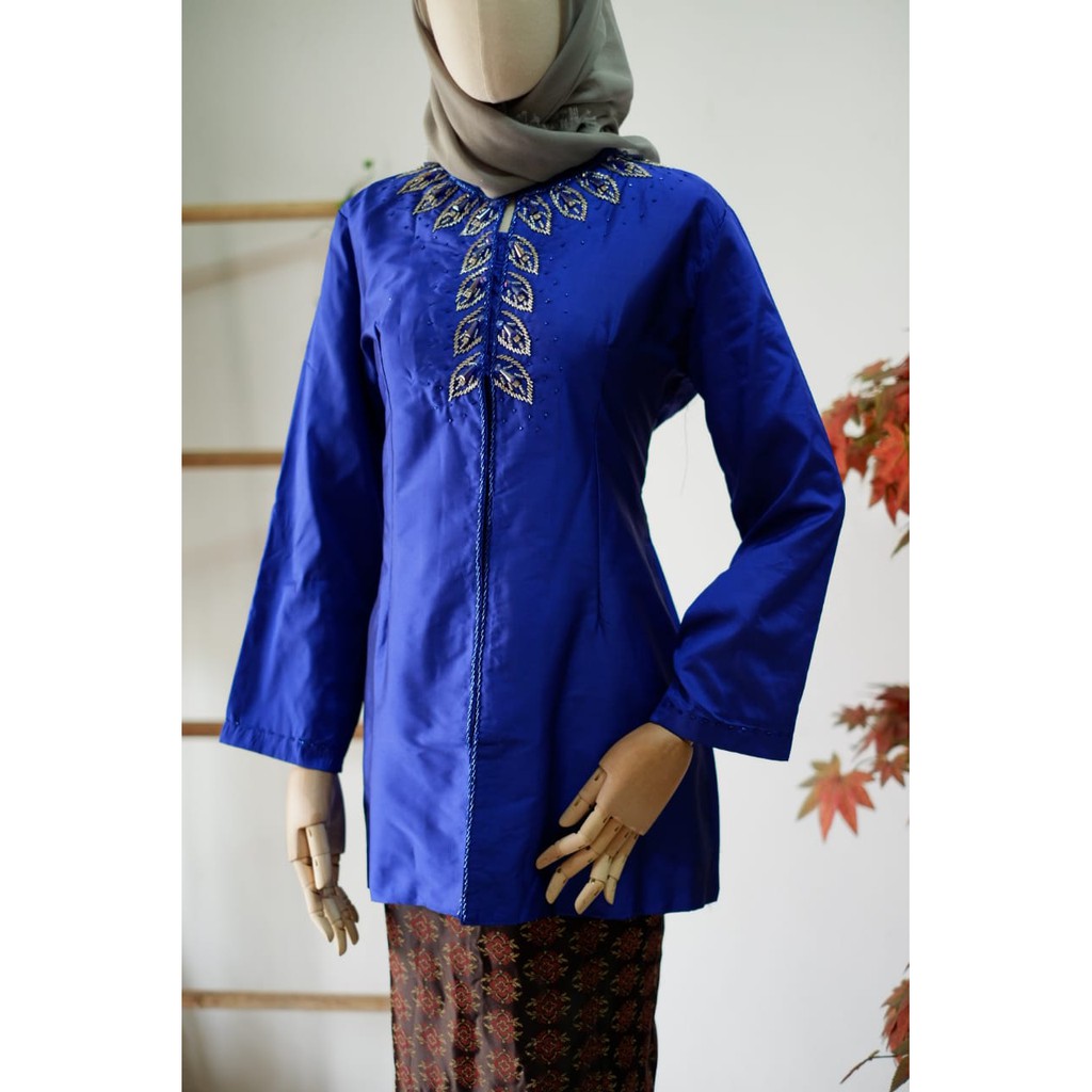 KEBAYA TAFFETA PAYET