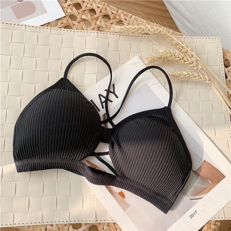 [ LINGERIE MASTER ] - (B-6) Bra Wanita Tanpa Kawat Bahan Halus BH Lingerie Pakaian Dalam Bra Push Up Elastis Sexy dengan Bus bh-B-6 Hitam