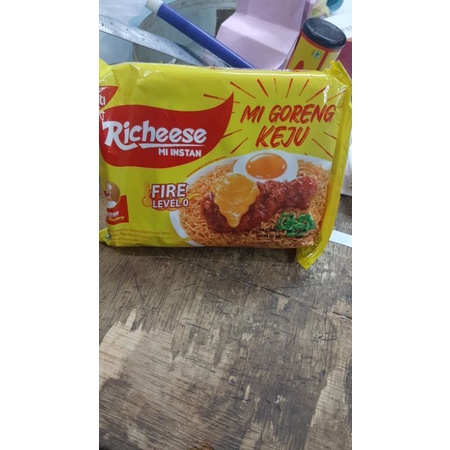 

Mie Goreng Viral Richeese Keju Fire Level 0 Berat 74 Gr