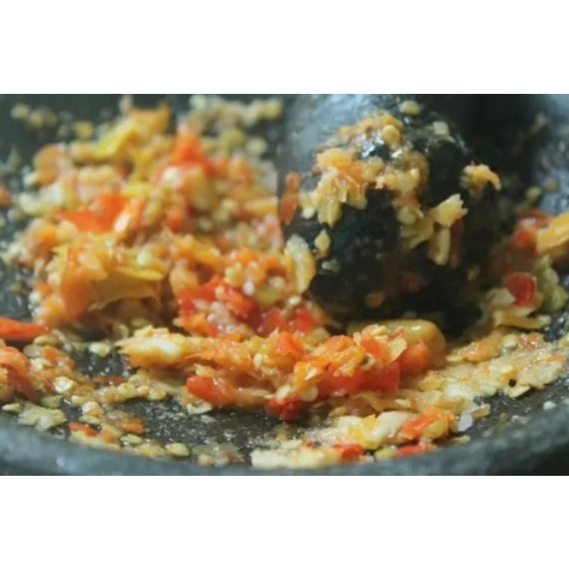 

Sambel bawang. Sambel Ayam Geprek Asin Gurih Tanpa pengawet. Bawang putihnya terasa