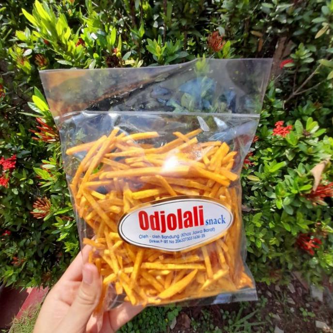 

Stik Talas Gurih Stick Talas Keripik Oleh Oleh Khas Bandung