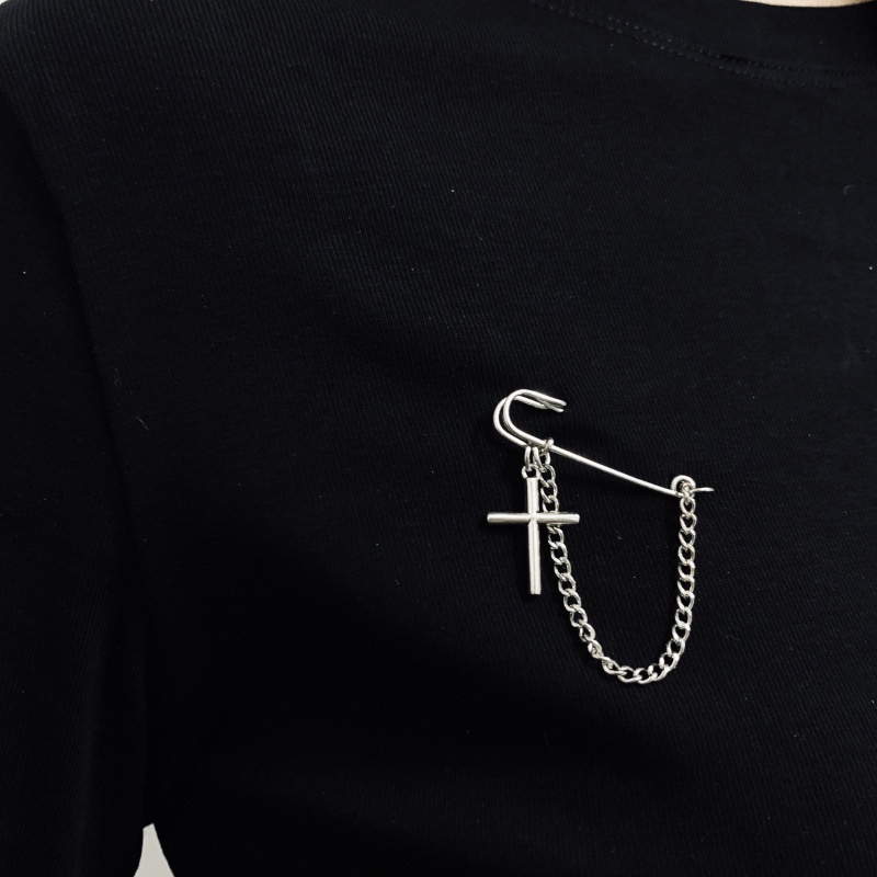 Punk Hip-hop Style Small Cross Brooch, Clothing Accessories, Bag Decoration