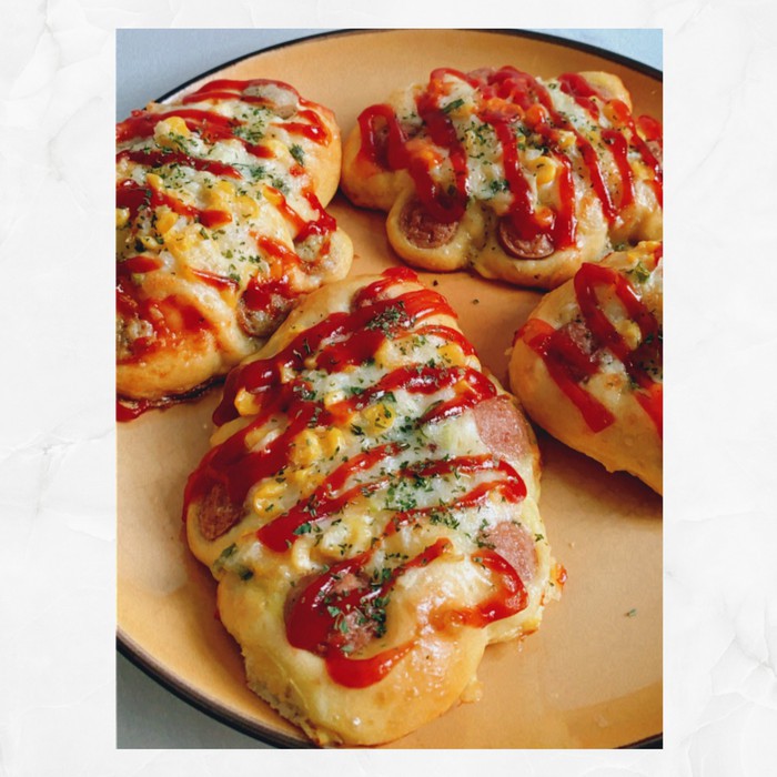 

Korean Sausage Bread