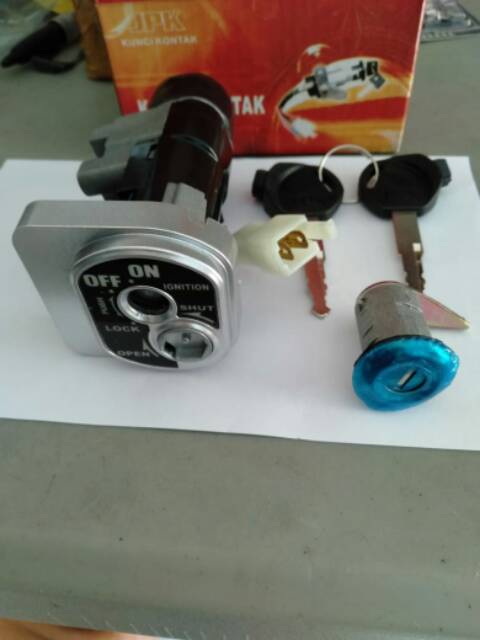 KUNCI KONTAK ASSY ATAU SET REVO ABSOLUTE-4