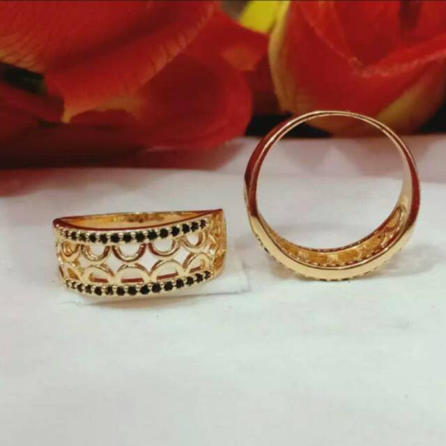 Cincin Xuping Etnic Batu Mata Hitam Bulan