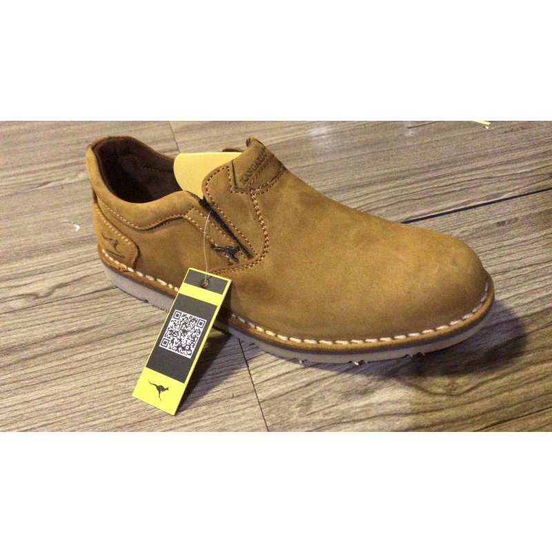 Sepatu Kangaroo