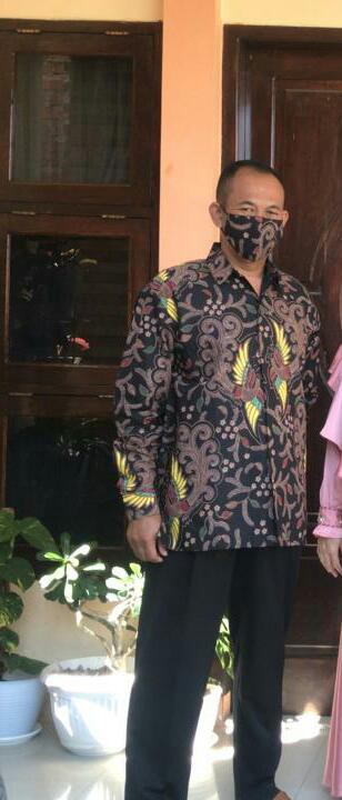 Batik Solo Premium Pria Casual Motif Modern Lengan Panjang Slimfit Bahan Katun Print Pekalongan Bm64