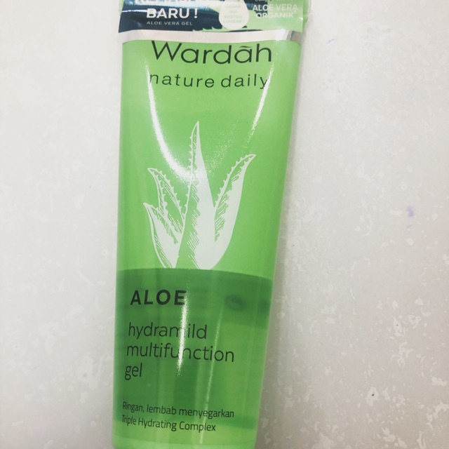 Wardah Nature daily aloe