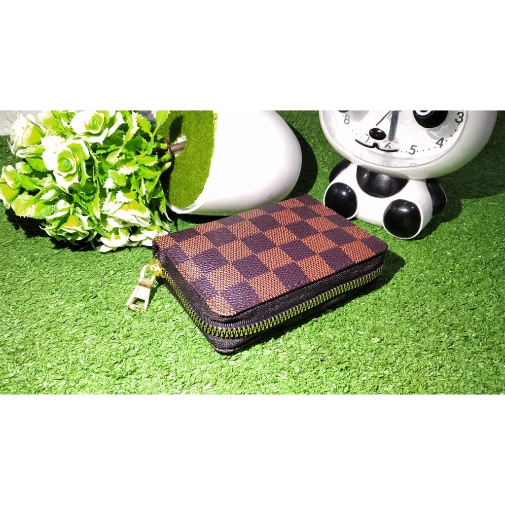 DOMPET TEMPAT KARTU LV