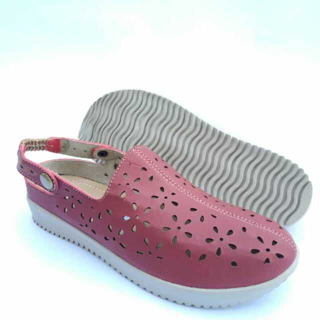 Sepatu tutong tali wanita one love