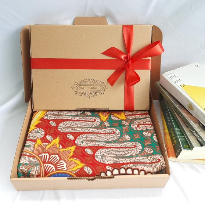 

Kain Batik - Hampers/Parcel/Parsel Ramadhan Kareem/Lebaran/Eid Mubarak