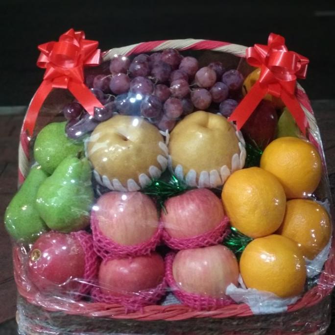 

BAYAR DITEMPAT parcel buah segar TERGOKIL