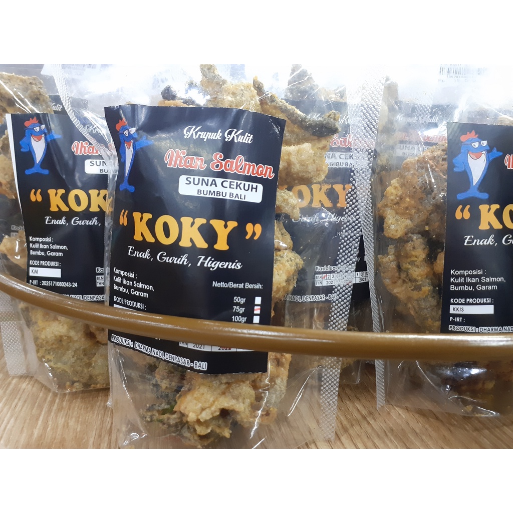 KRUPUK KULIT IKAN SALMON SUNA CEKUH BUMBU BALI “KOKY” 75GR ASLI BALI