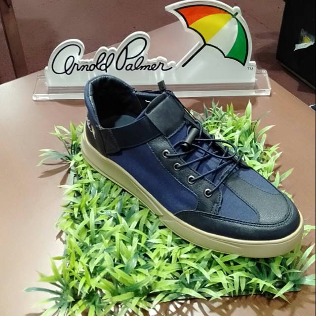 Sepatu cowok Arnold Palmer, size 39 - 43, satu warna, insol empuk, out sol dari karet jadi awet