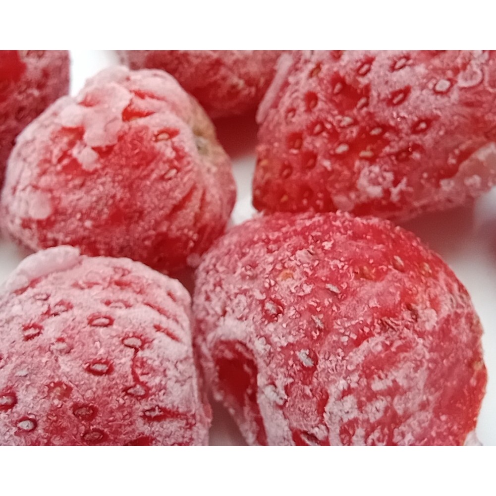 

Strawberry Frozen 1 Kg Khusus Wilayah Medan