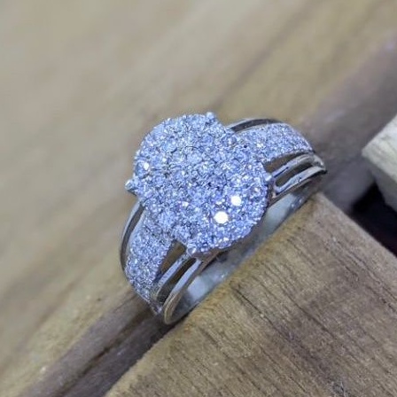 CINCIN EMAS BERLIAN EROPA CINCIN WANITA BERLIAN ASLI