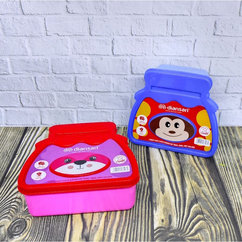 LUNCH BOX / TEMPAT MAKAN PLASTIK KOTAK SANDWICH DIANSARI 024587